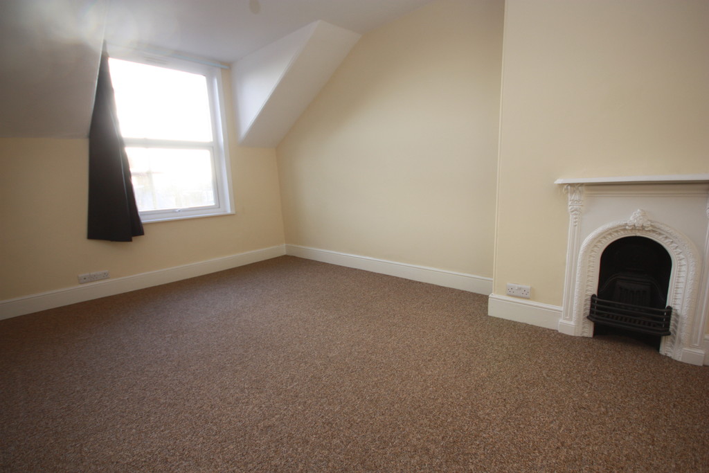 3 bed flat to rent in Old Tiverton Road  - Property Image 7