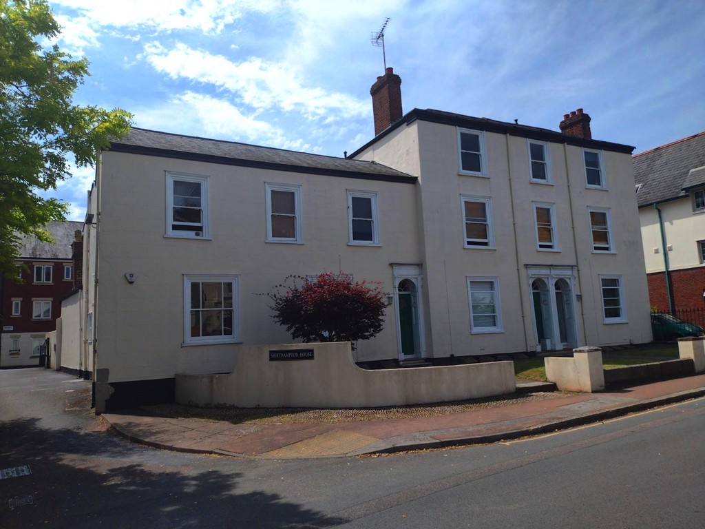1 bed flat to rent in Shirehampton House, 35-37 St Davids Hill 1