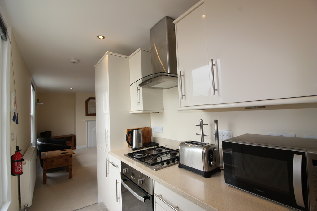1 bed flat to rent in Shirehampton House, 35-37 St Davids Hill 4