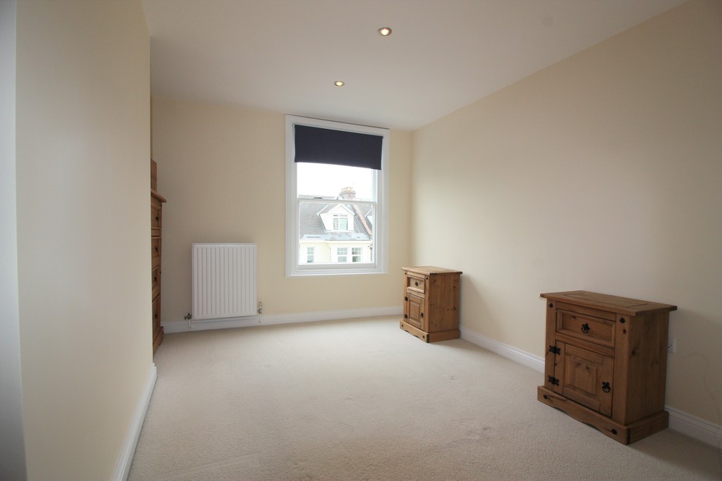 1 bed flat to rent in Shirehampton House, 35-37 St Davids Hill 7
