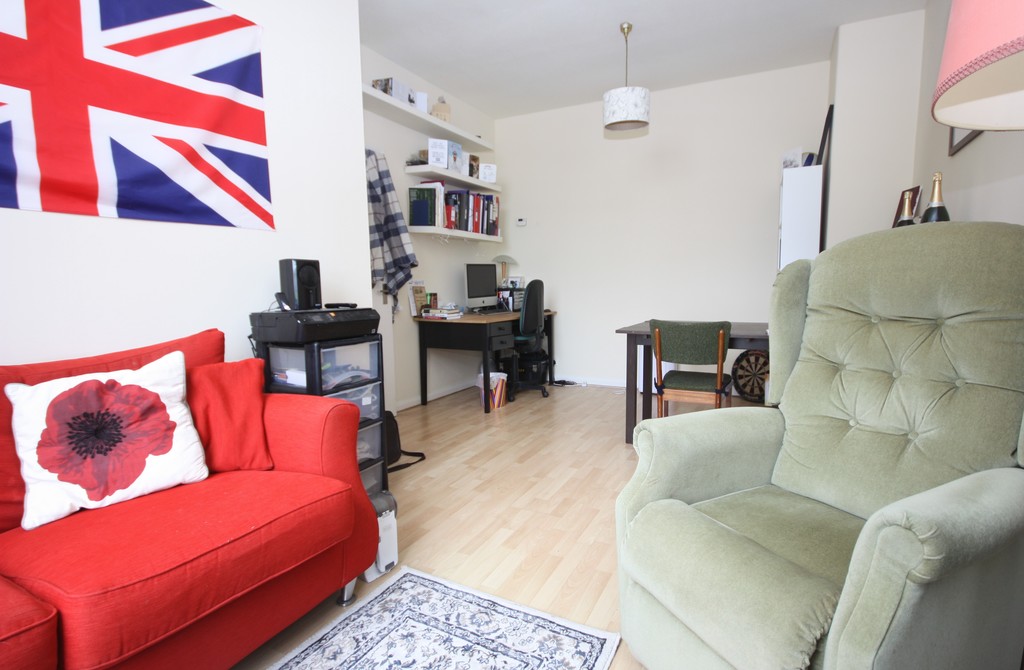 1 bed flat to rent in Victoria Park Road, Exeter 4