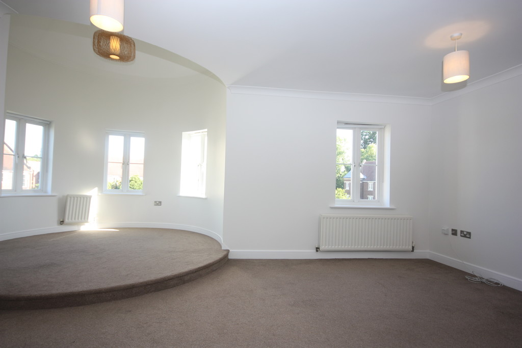 2 bed flat to rent in Gras Lawn, St Leonards, Exeter 3