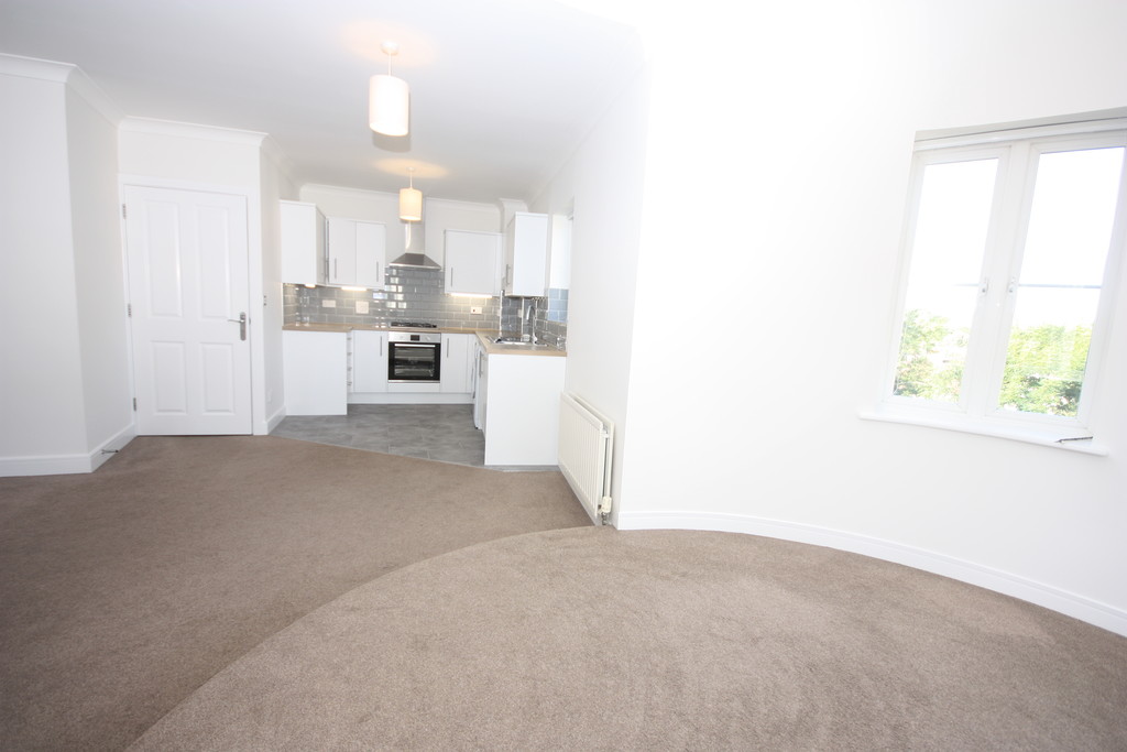 2 bed flat to rent in Gras Lawn, St Leonards, Exeter 6