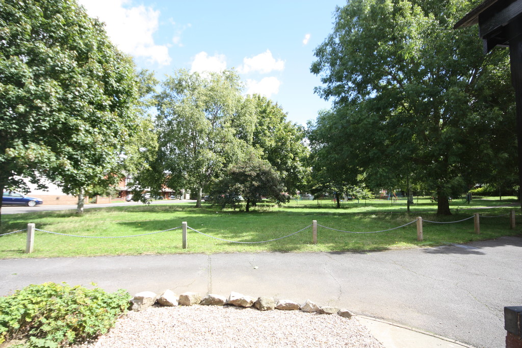 2 bed house to rent in Wilton Way, Exeter  - Property Image 2