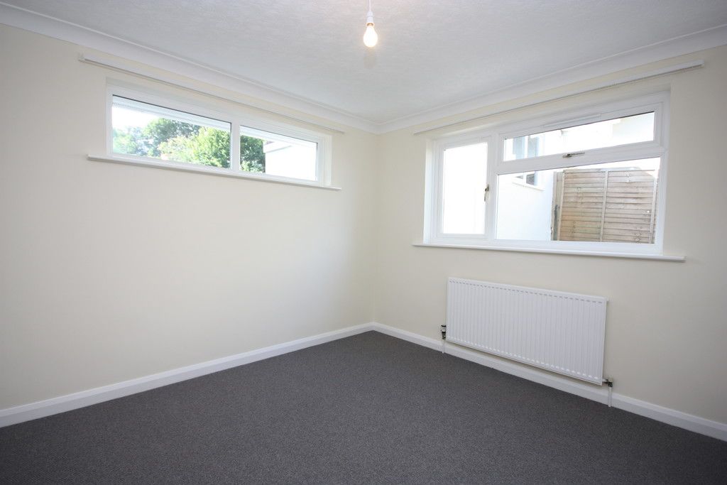 3 bed bungalow to rent in Ide, Exeter  - Property Image 8