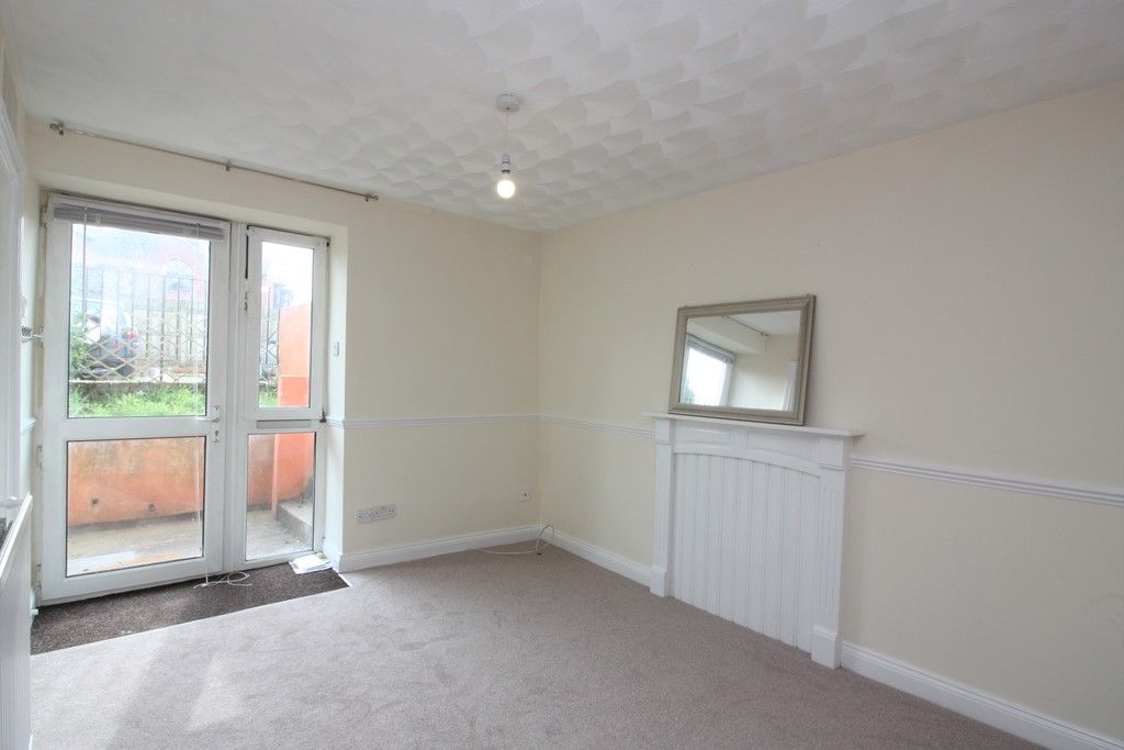 1 bed flat to rent in Baring Court, Weirfield Road  - Property Image 1