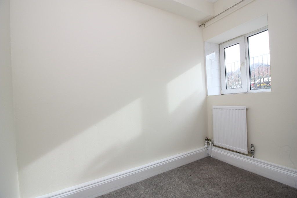 1 bed flat to rent in Baring Court, Weirfield Road 4