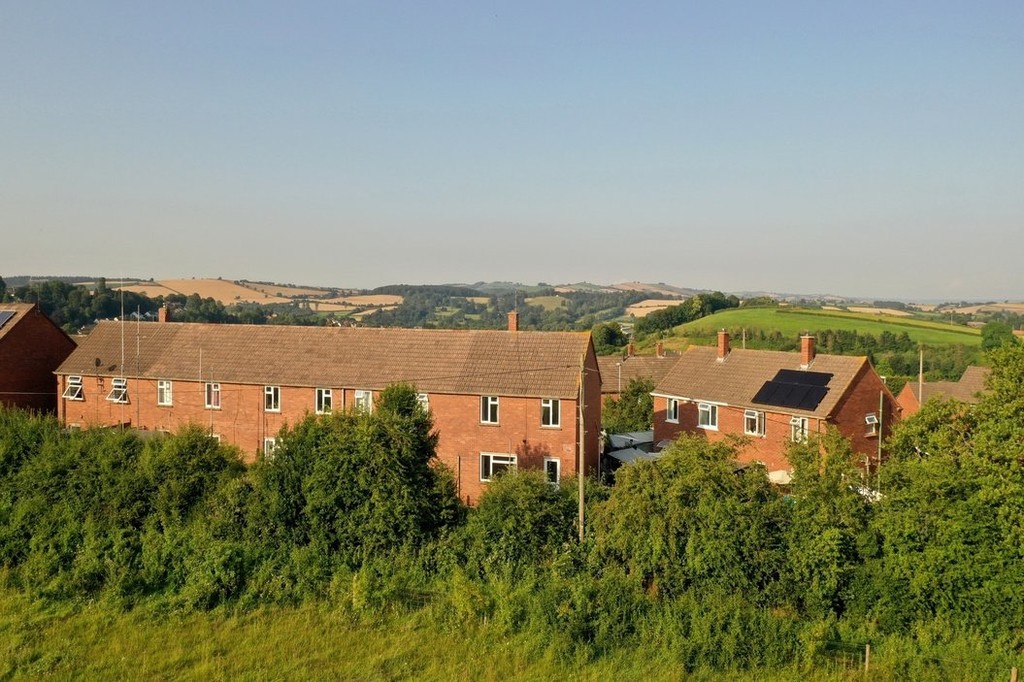3 bed house for sale in Crediton, Devon - Property Image 1