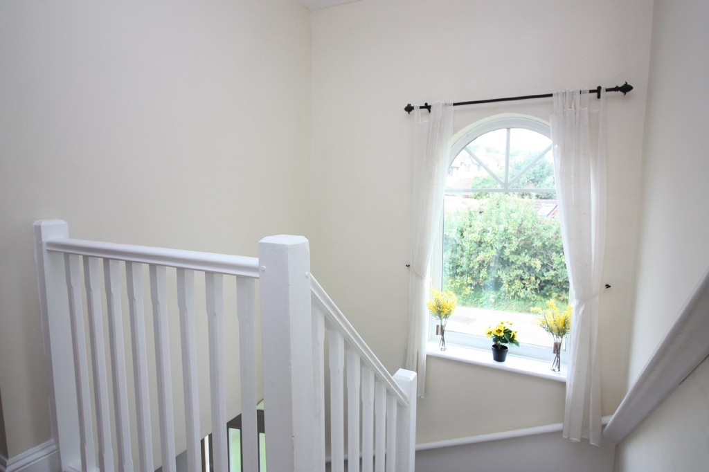 4 bed house for sale in Westwood, Crediton, Devon  - Property Image 10