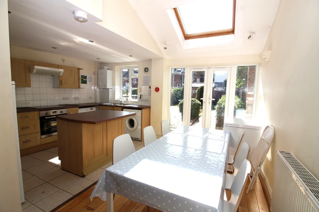 31 bed house for sale in Student Investment Portfolio, Exeter  - Property Image 14