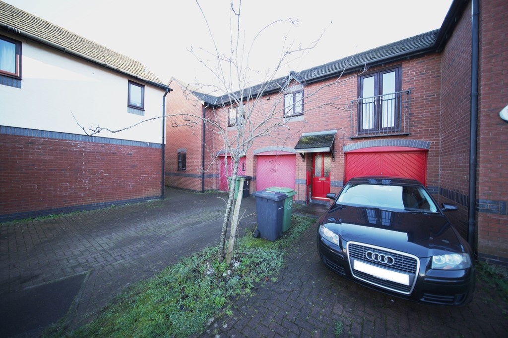 2 bed flat for sale in Barton Grange, Exeter, EX1