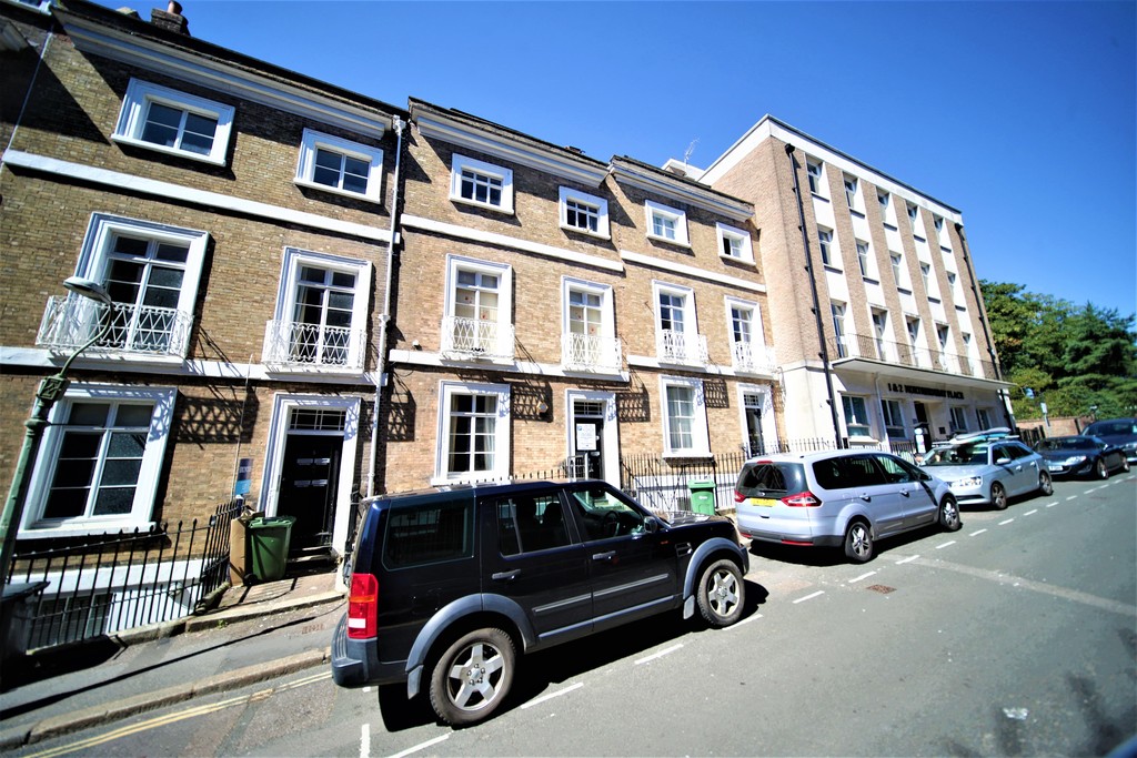 2 bed flat for sale in Northernhay Place, Exeter, EX4