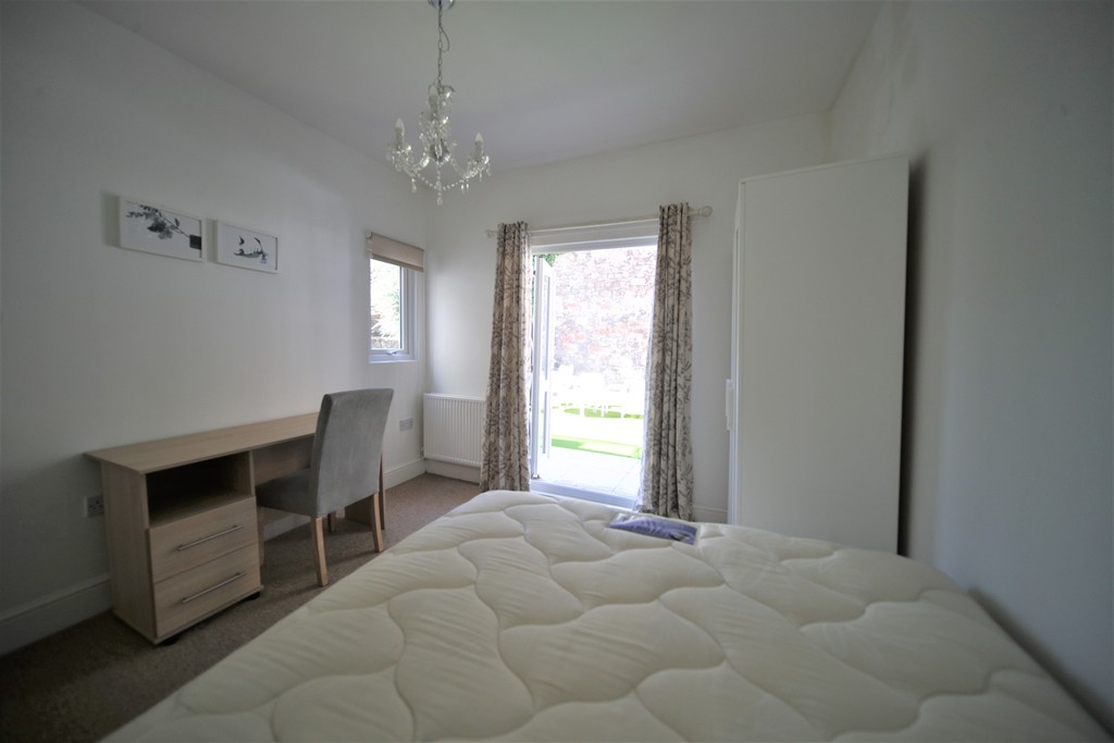 2 bed flat for sale in Northernhay Place, Exeter 8