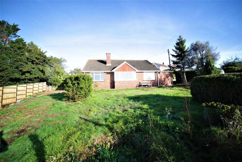 3 bed bungalow for sale in Alexandra Road, Crediton - Property Image 1