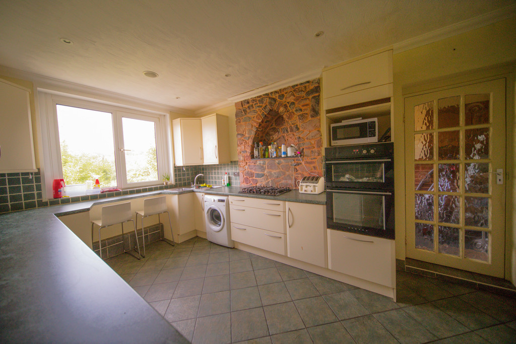 4 bed house for sale in Priory Road, Mount Pleasant, Exeter  - Property Image 3