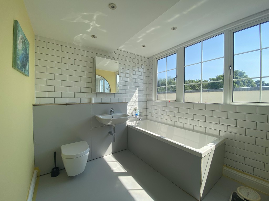 6 bed house to rent in Cleve Lane, Exeter  - Property Image 17