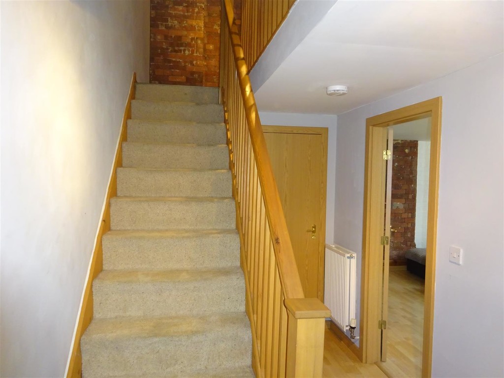 2 bed flat to rent in Preston Street  - Property Image 7