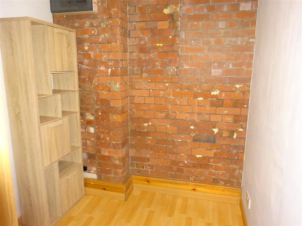 2 bed flat to rent in Preston Street  - Property Image 8