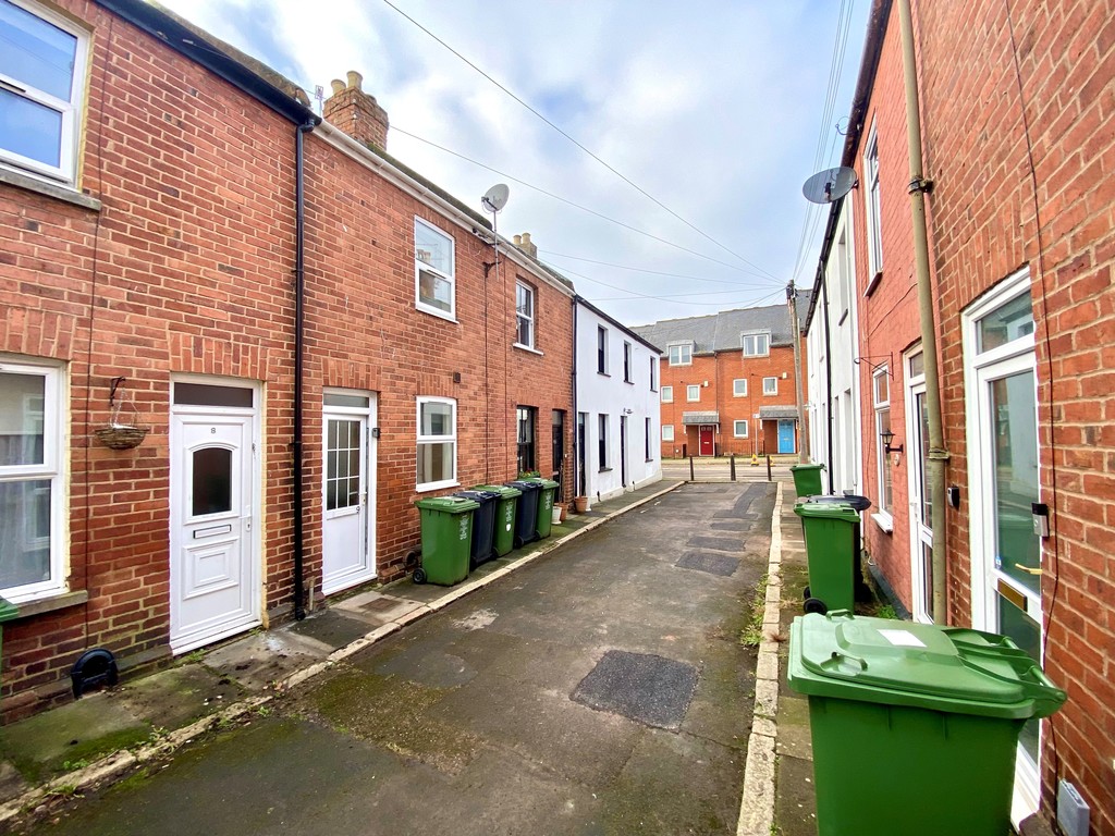 2 bed house to rent 15