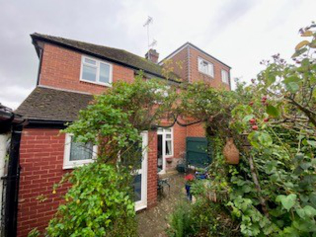 3 bed house for sale  - Property Image 16