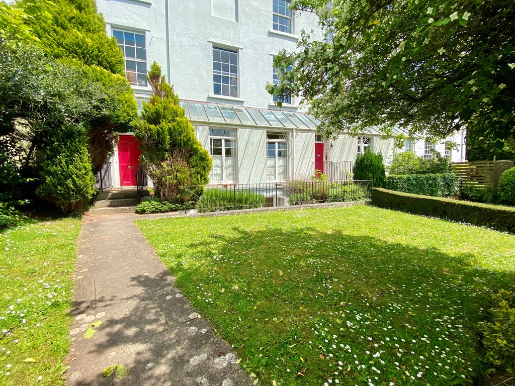 2 bed flat for sale in Flat 1, 23 Belmont Road 2