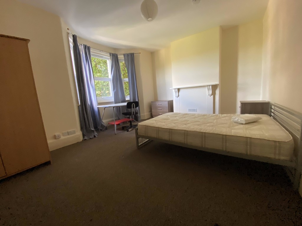 5 bed house to rent 8
