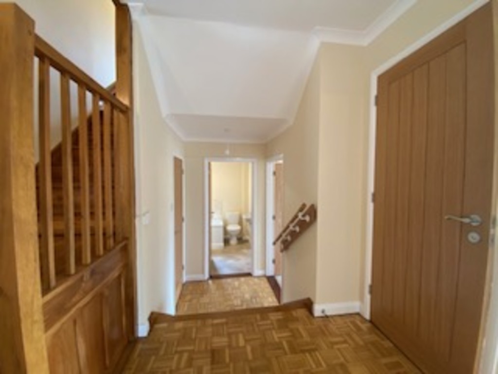 5 bed house to rent  - Property Image 22