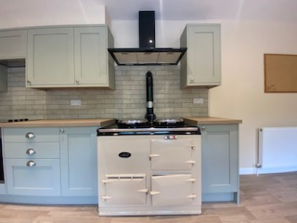 5 bed house to rent  - Property Image 4