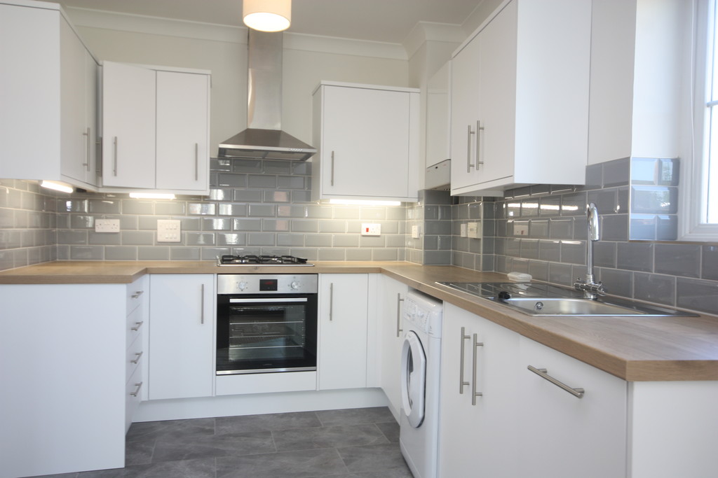 2 bed flat for sale in Gras Lawn, St Leonards, Exeter 9