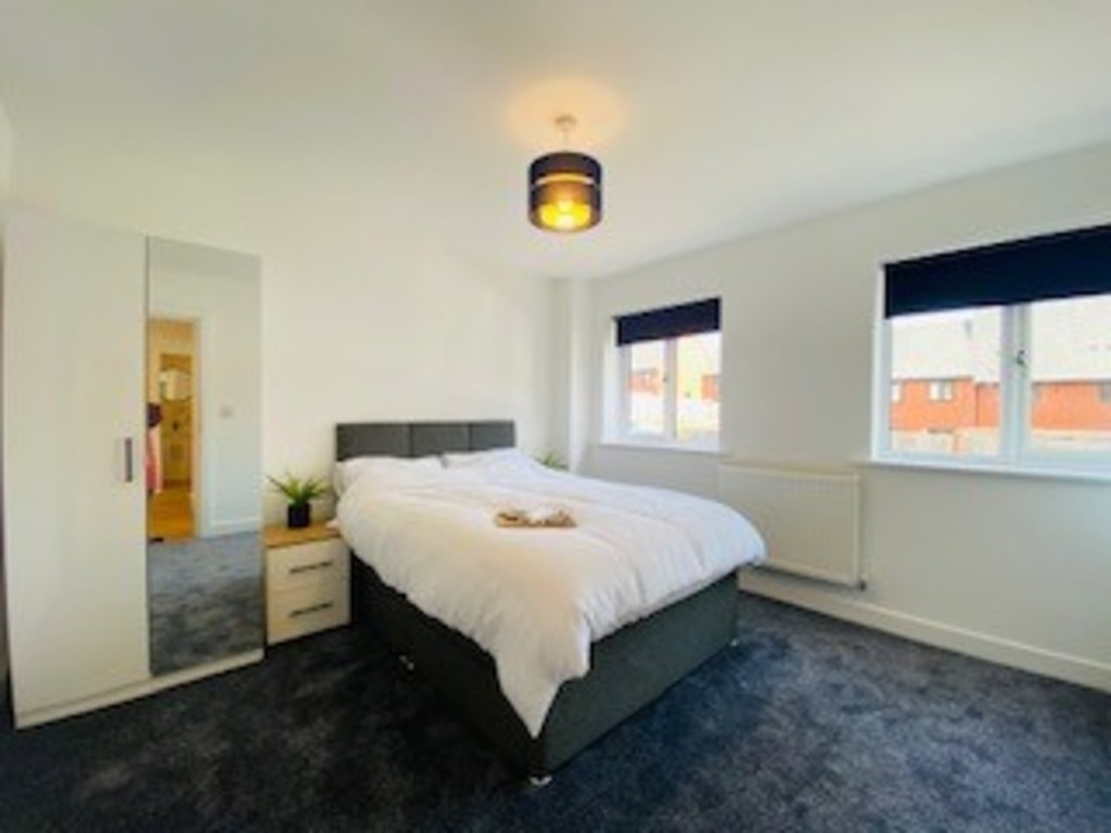 2 bed flat to rent  - Property Image 5