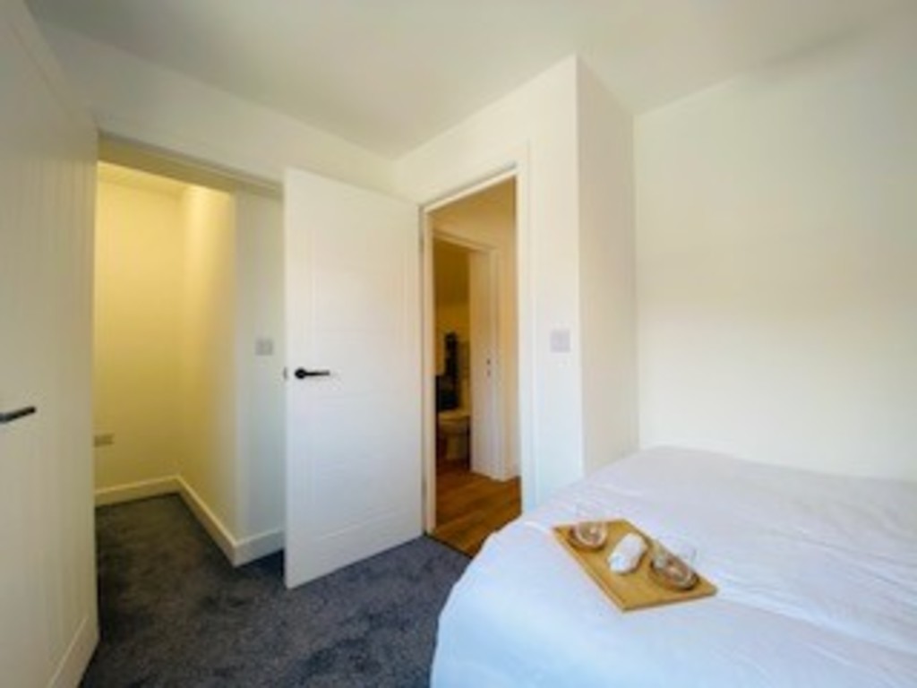 2 bed flat to rent  - Property Image 9