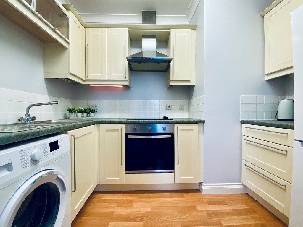 1 bed flat for sale in Northernhay Street 13