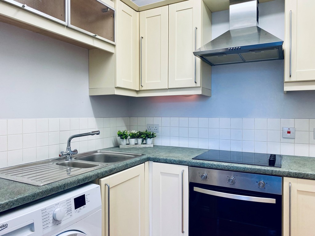 1 bed flat for sale in Northernhay Street 14