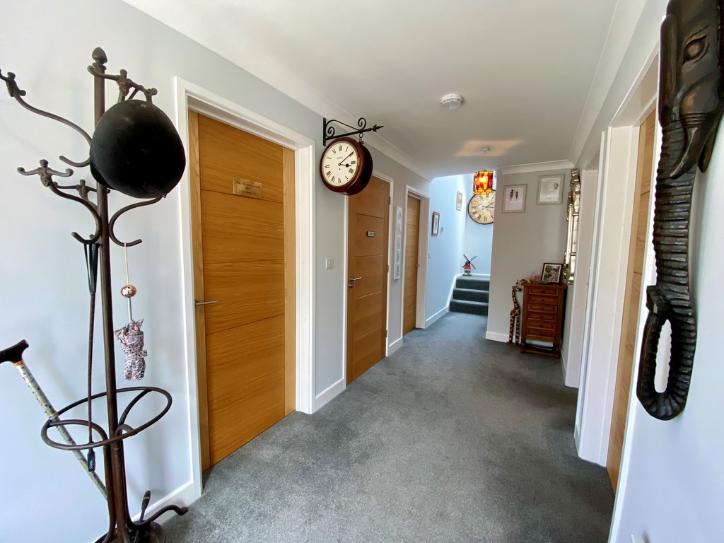 4 bed house for sale in 2 Micawbers Mews 2