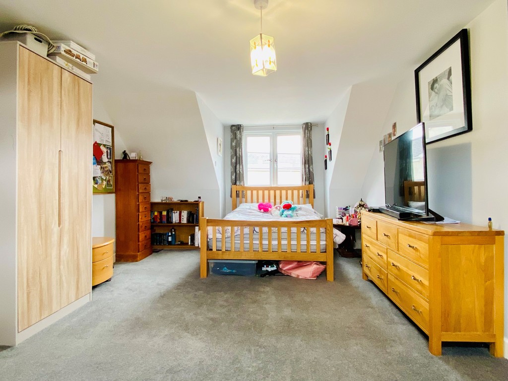 4 bed house for sale in 2 Micawbers Mews 12