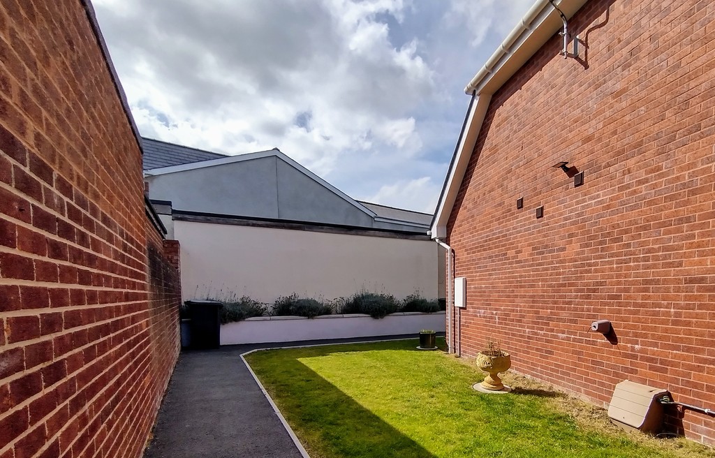 4 bed house for sale in 2 Micawbers Mews  - Property Image 22