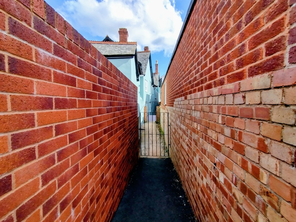 4 bed house for sale in 2 Micawbers Mews  - Property Image 23