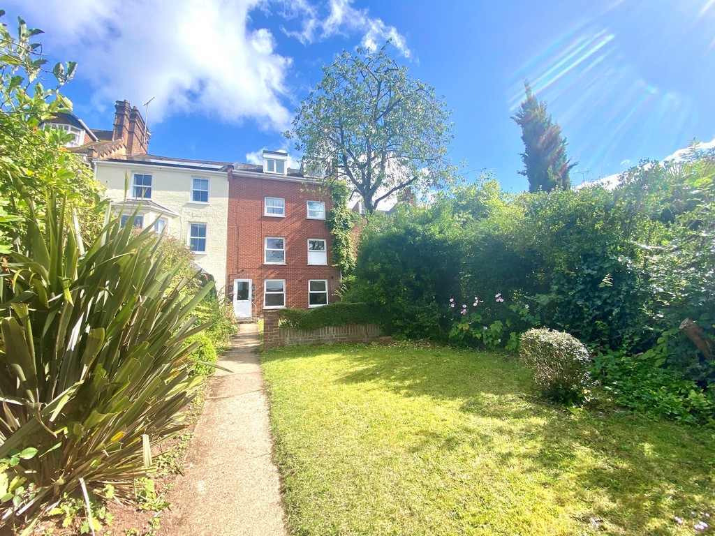 2 bed flat to rent in Longbrook Street, EX4