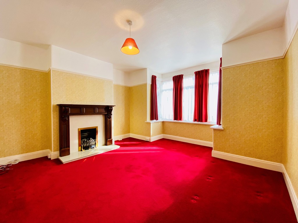 3 bed house for sale in 35 Kennerley Avenue  - Property Image 3