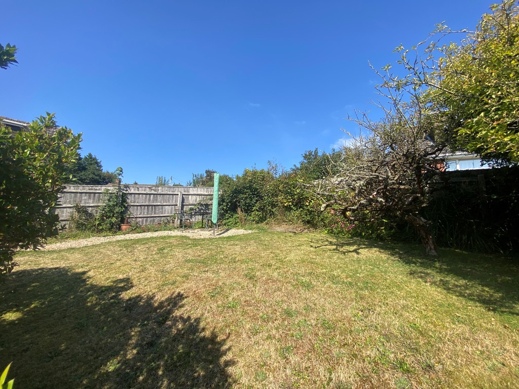 3 bed bungalow for sale in Okefield Road  - Property Image 16