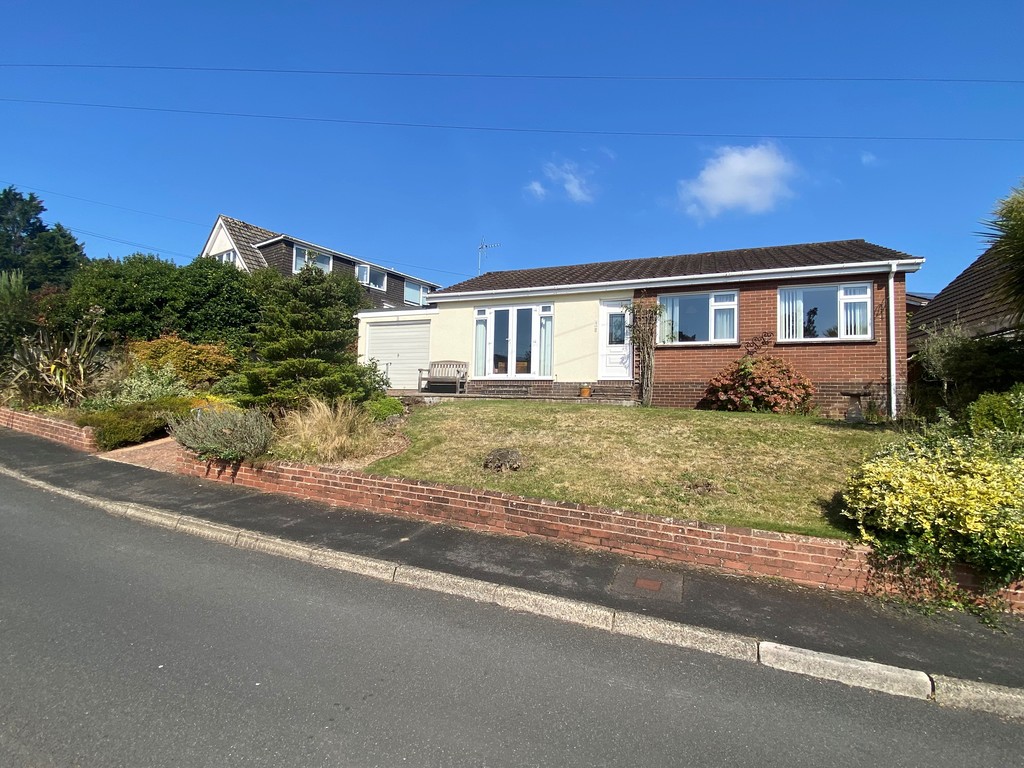 3 bed bungalow for sale in Okefield Road  - Property Image 18