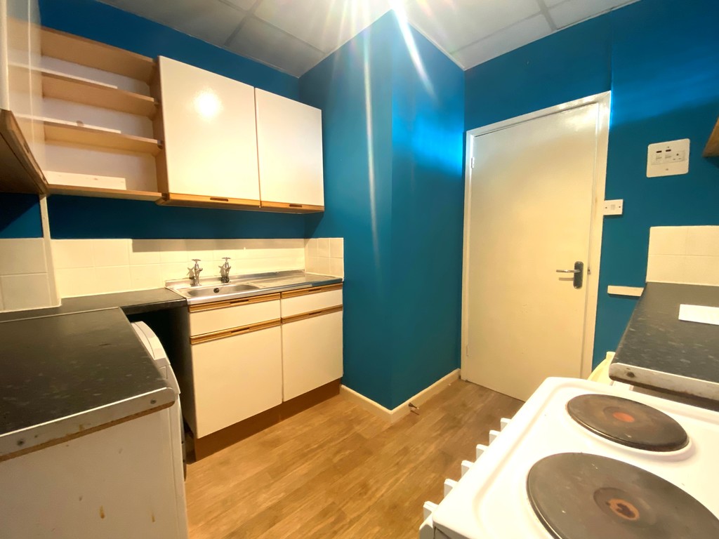 2 bed flat for sale in Richmond Road, Exeter 8