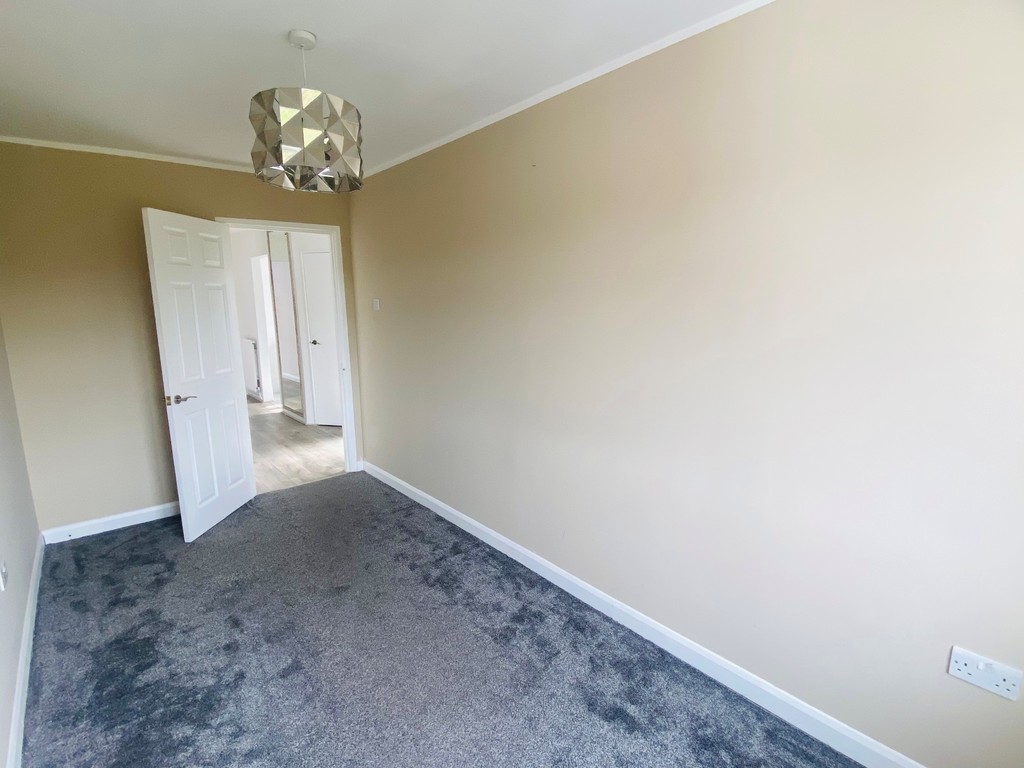 2 bed flat for sale in Flat E, 27 Well Street  - Property Image 5