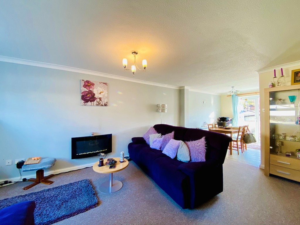 2 bed house for sale in Tower Gardens, Crediton  - Property Image 3