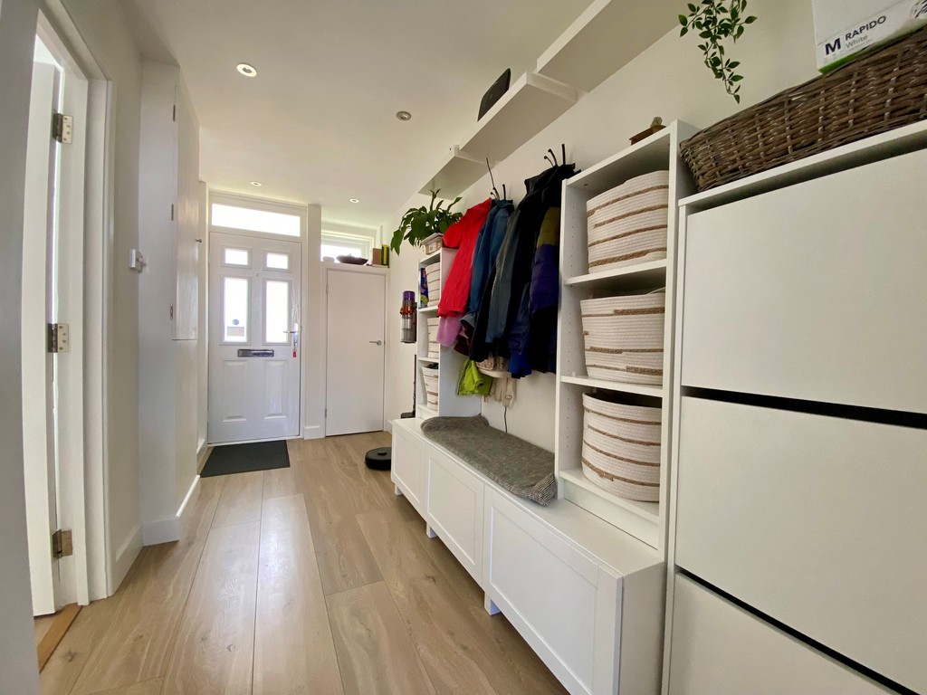 4 bed house for sale in Marypole Walk, Exeter  - Property Image 3