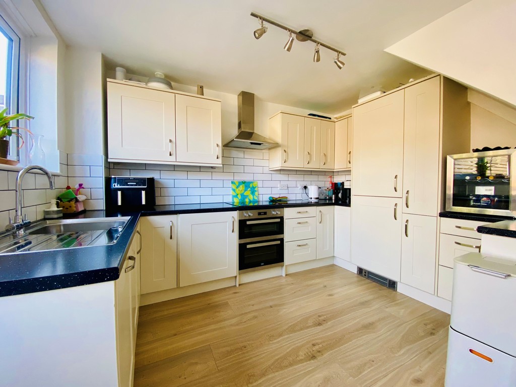 4 bed house for sale in Marypole Walk, Exeter  - Property Image 6