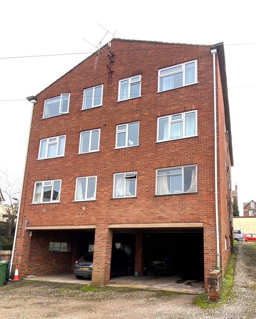 2 bed flat for sale in Well Street, Exeter, EX4
