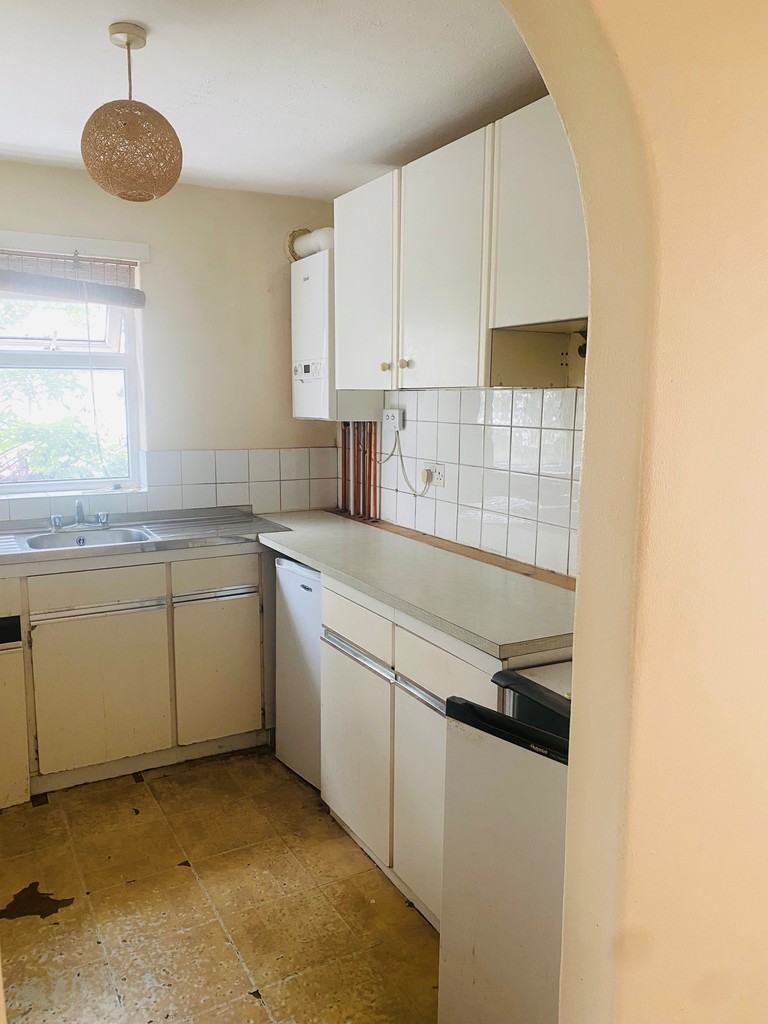 2 bed flat for sale in Well Street, Exeter  - Property Image 8
