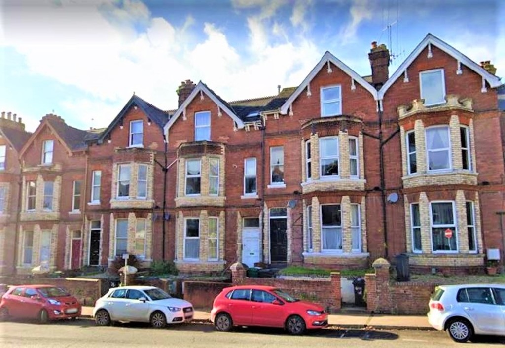 2 bed flat for sale in Longbrook Street, Exeter  - Property Image 1
