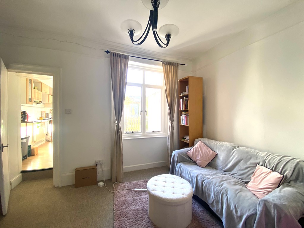 2 bed flat for sale in Oxford Road, Exeter  - Property Image 2